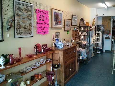 Almonte Antique Market